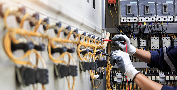 Professional Electrician technician working in Kensington, CT
